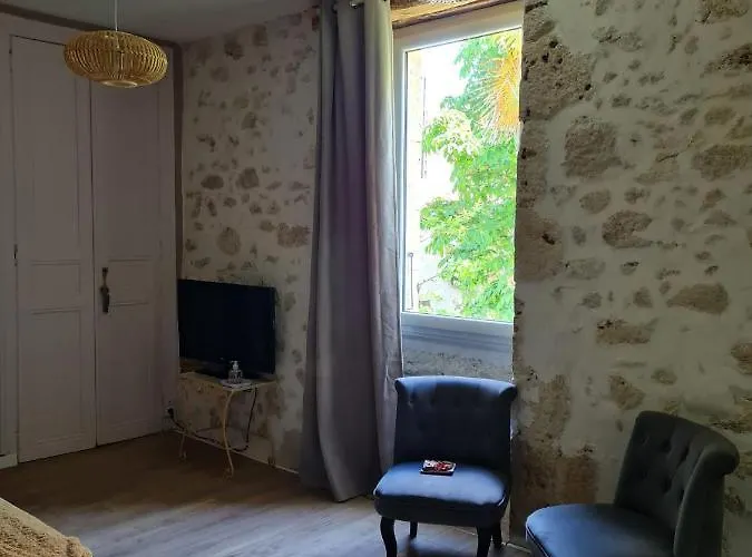 La Bohème Bed & Breakfast